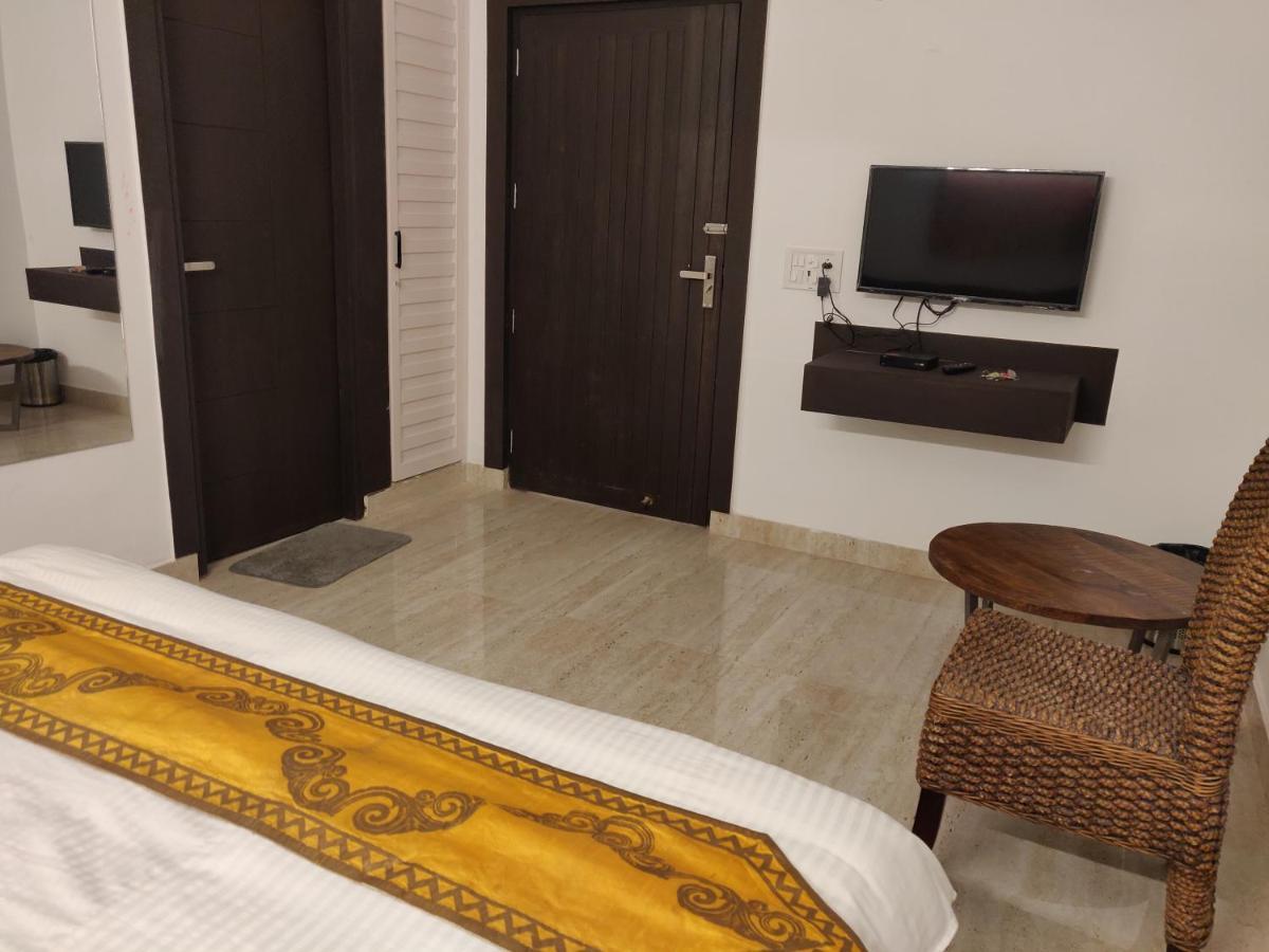 Aakritii Hotels Γκουργκάον Εξωτερικό φωτογραφία