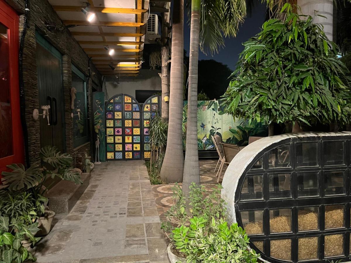 Aakritii Hotels Γκουργκάον Εξωτερικό φωτογραφία