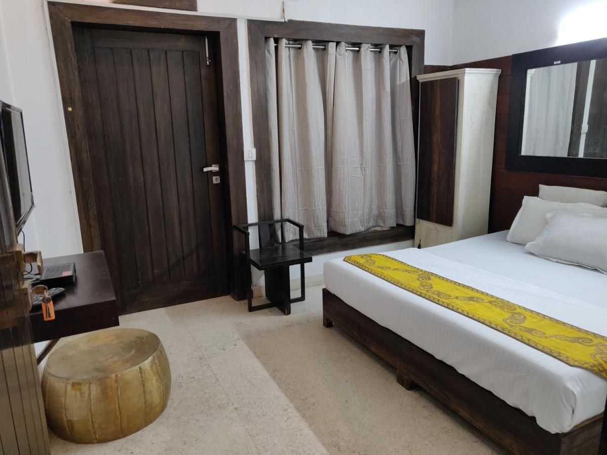 Aakritii Hotels Γκουργκάον Εξωτερικό φωτογραφία